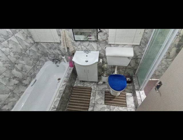 4 BEDROOM HOUSE FOR SALE IN KRUINPARK